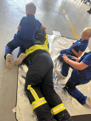 Vorführung Erste-Hilfe der Kinderfeuerwehr